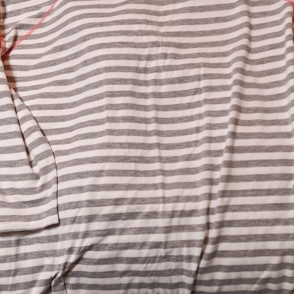 Long sleeved soft t shirt - Picture 1 of 2